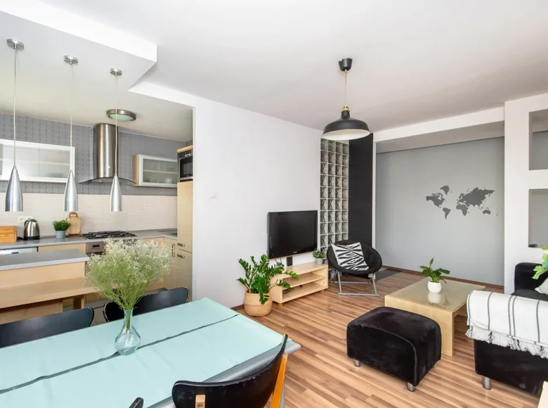 Mieszkanie 3 pokoi 53 m² Poznań, Polska