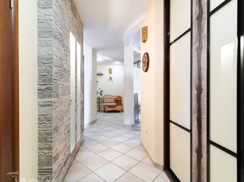 Appartement 3 chambres 77 m² Minsk, Bélarus