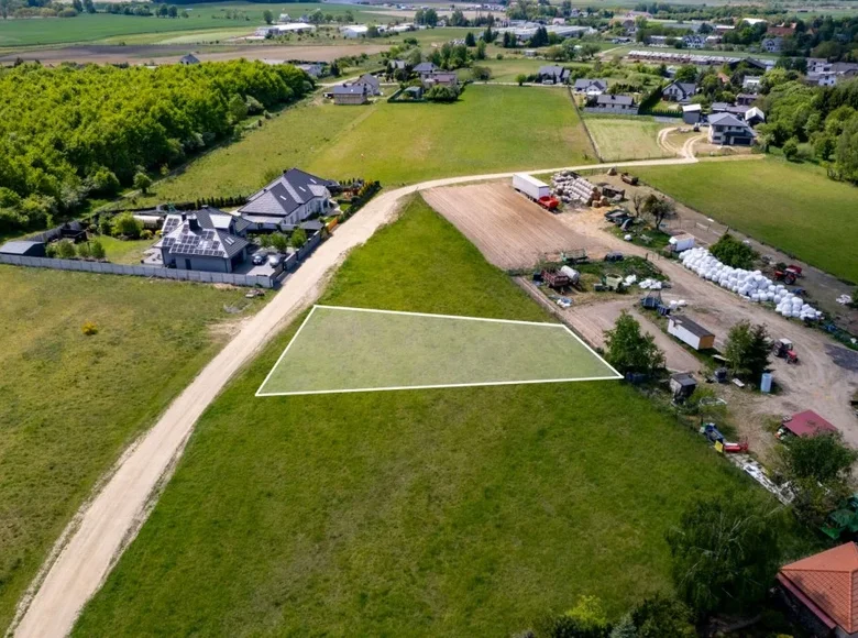 Parcelas 834 m² Chludowo, Polonia