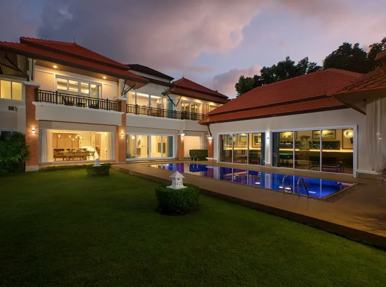 Casa 4 habitaciones 987 m² Phuket, Tailandia
