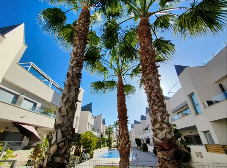 Villa mit 2 Schlafzimmern 137 m² Torrevieja, Spanien