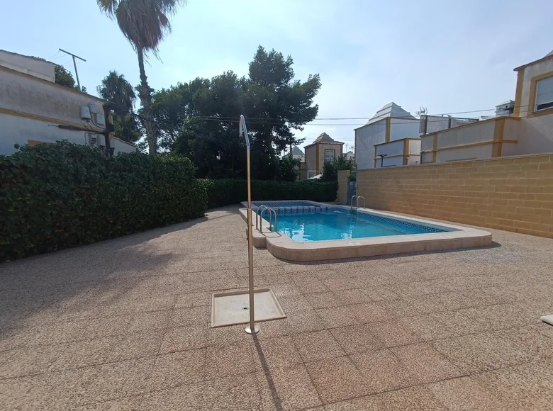 Haus 4 Zimmer  Torrevieja, Spanien