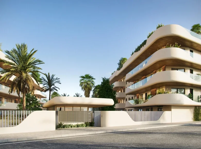 4 bedroom apartment  Marbella, Spain