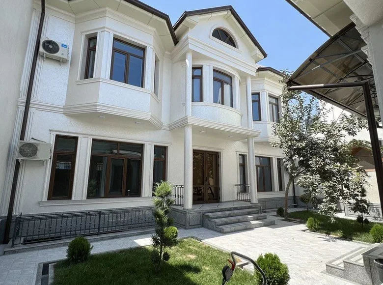 Uy 7 xonalar 330 m² Toshkentda