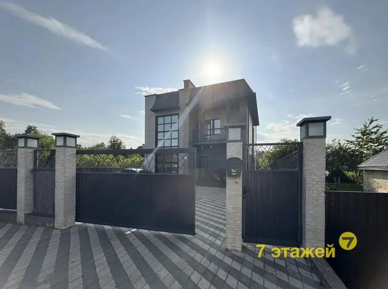 Ferienhaus 200 m² Tarasava, Belarus