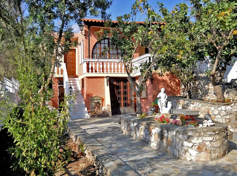 Casa de campo 5 habitaciones 150 m² Kalyvia Thorikou, Grecia