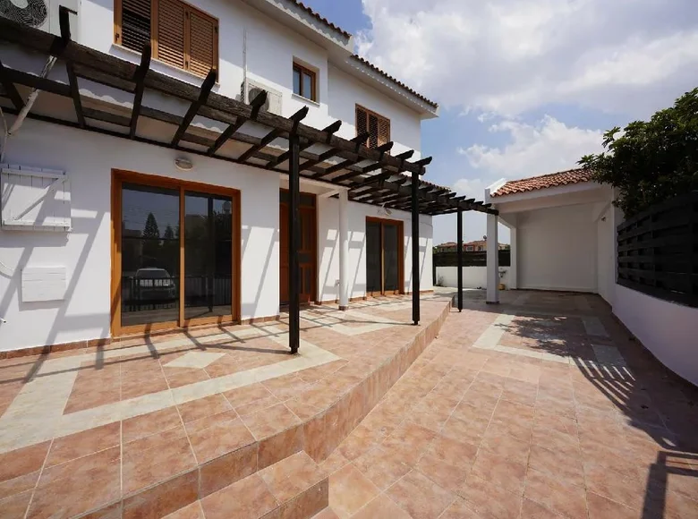 4 bedroom house 182 m² Lakatamia, Cyprus