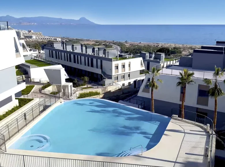 3 bedroom apartment 91 m² Santa Pola, Spain