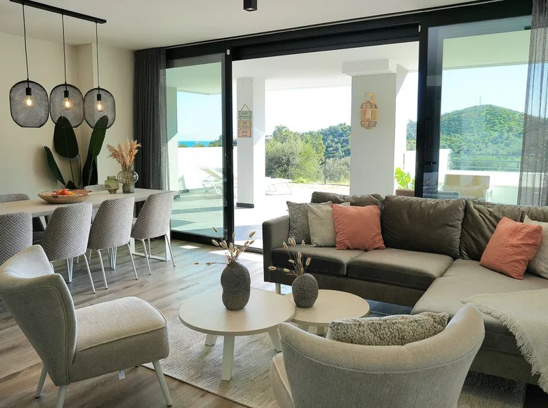 Квартира 4 спальни 104 м² Михас, Испания