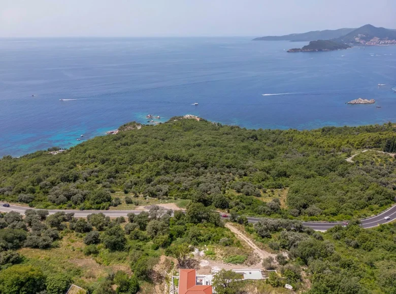 Land  Blizikuce, Montenegro