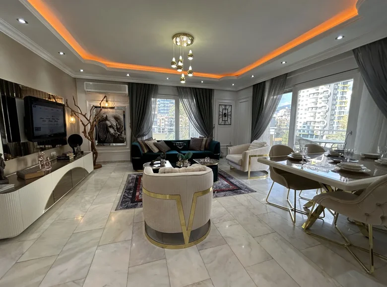 3 bedroom apartment 120 m² Mahmutlar, Turkey