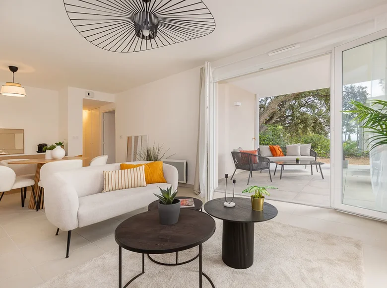 Appartement 4 chambres  Le Lavandou, France