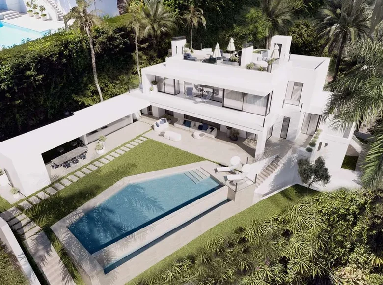 6-Schlafzimmer-Villa 708 m² Marbella, Spanien