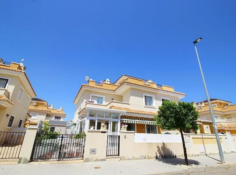 2 bedroom Villa 85 m² Pilar de la Horadada, Spain