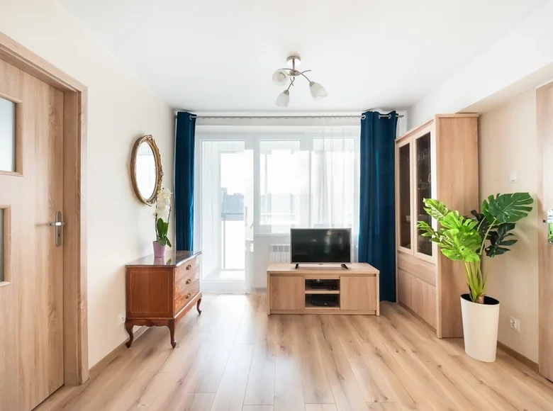 Mieszkanie 3 pokoi 54 m² Warszawa, Polska