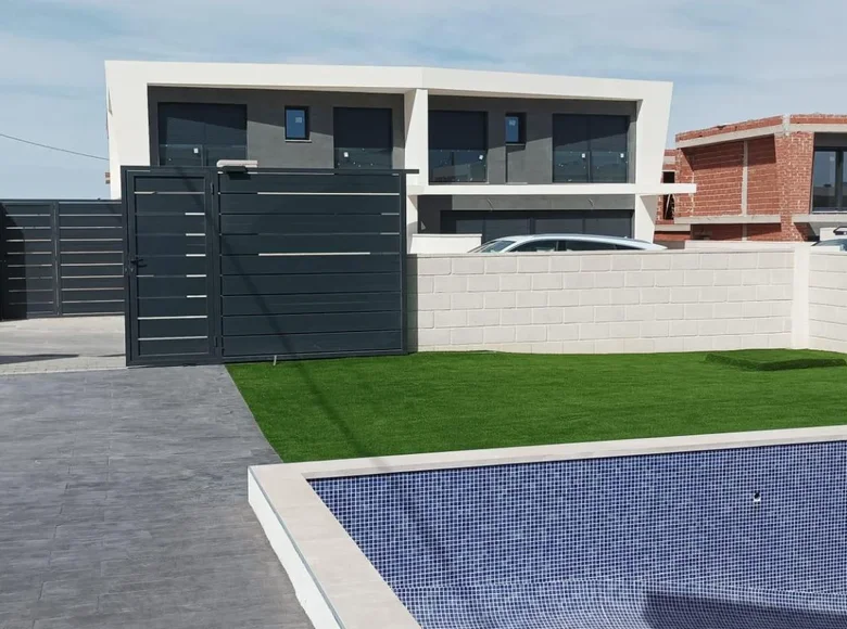 Вилла 3 спальни 150 м² Santa Pola, Испания