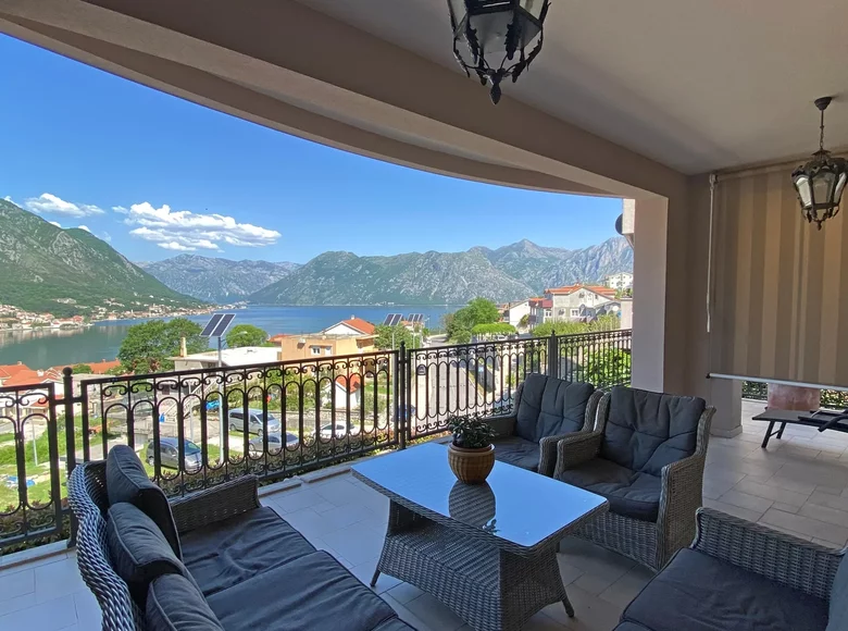 Wohnung 6 Schlafzimmer 460 m² Kotor, Montenegro