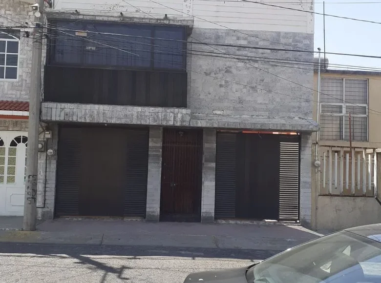 Casa 4 habitaciones 168 m² Ecatepec de Morelos, México