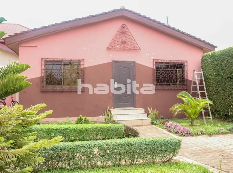 8 bedroom House 305 m² Accra, Ghana