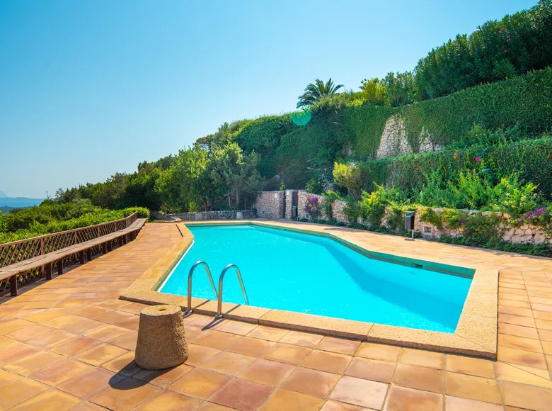 Дуплекс 6 комнат  Porto Cervo, Италия