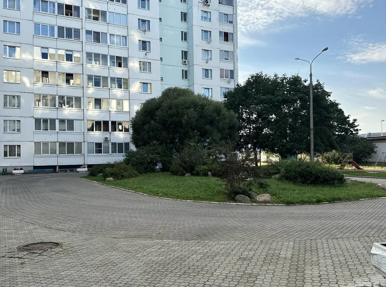 Mieszkanie 2 pokoi 58 m² Mińsk, Białoruś