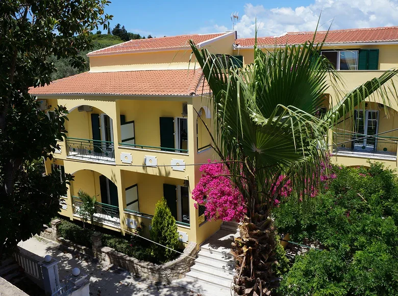 Hotel 660 m² en Kavos, Grecia