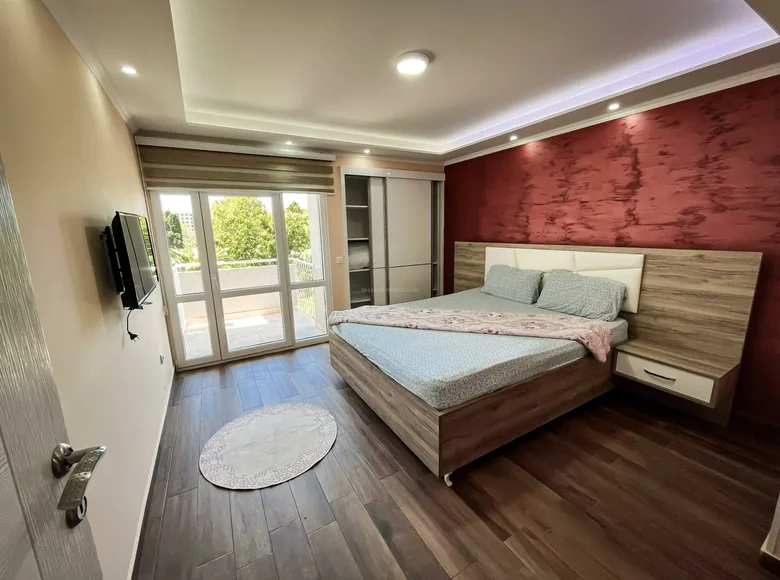 1 bedroom apartment 61 m² Bar, Montenegro