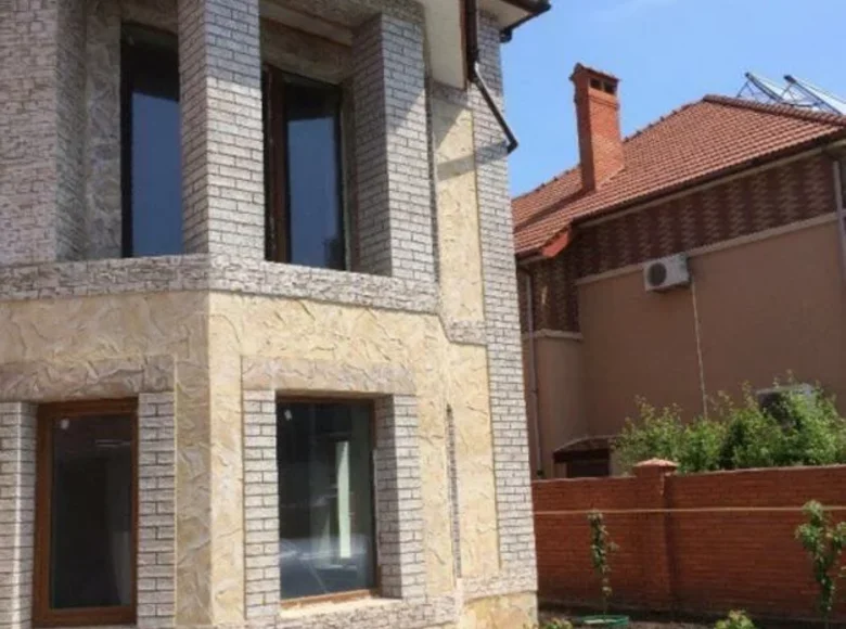 Maison 3 chambres 400 m² Lymanka, Ukraine