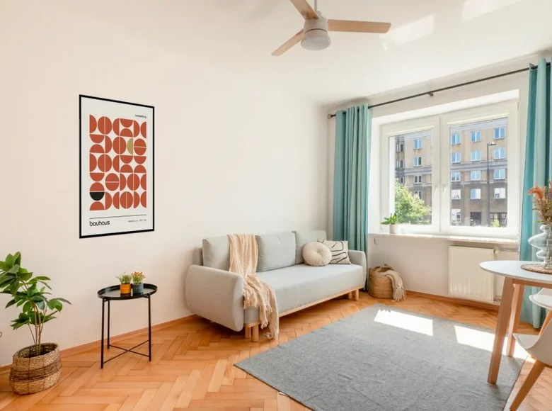 Apartamento 2 habitaciones 44 m² en Varsovia, Polonia