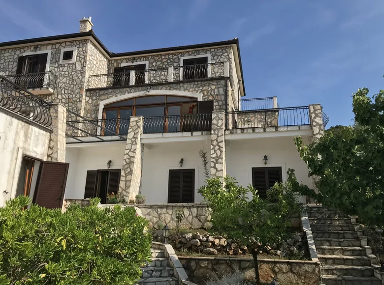Villa 8 habitaciones 510 m² denovici, Montenegro