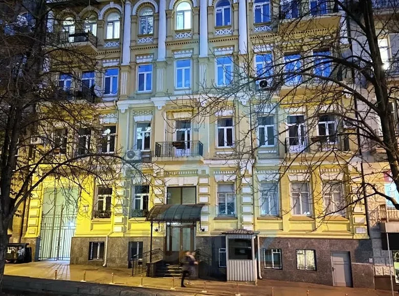 Квартира 108 м² Киев, Украина