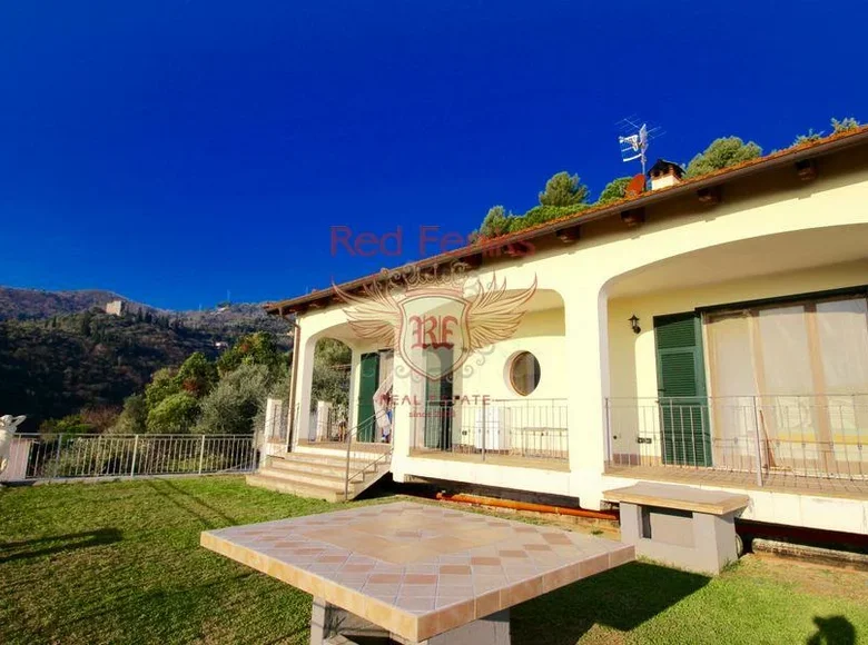 3 bedroom villa 150 m² Alassio, Italy