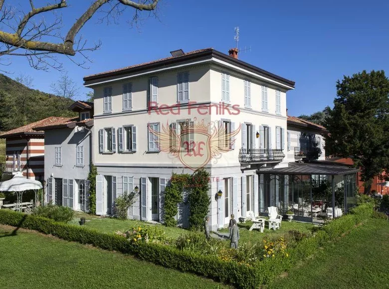 Apartamento 3 habitaciones 200 m² Provincia di Como, Italia