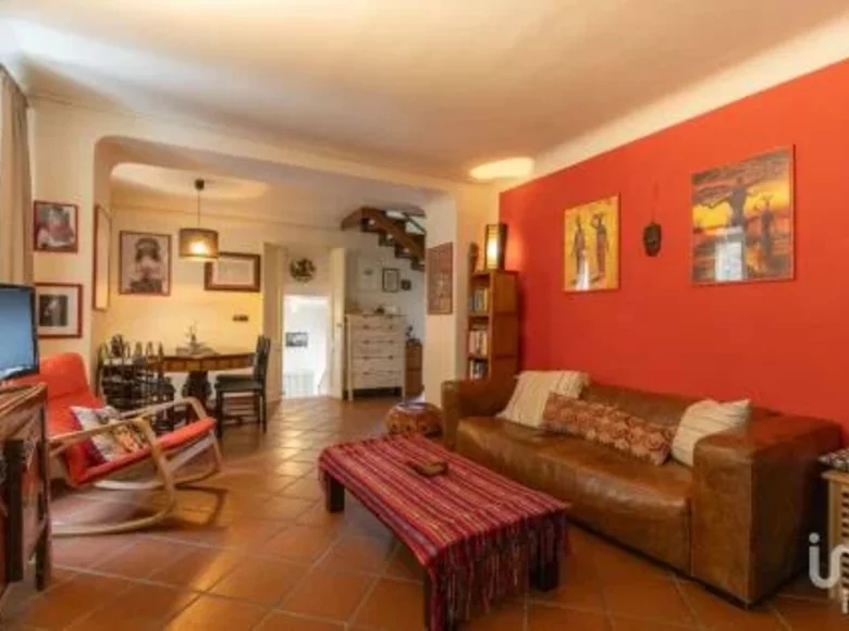 Haus 8 Zimmer 180 m² Terni, Italien
