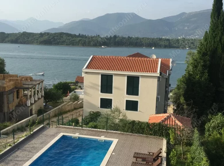 Apartamento 3 habitaciones 98 m² Tivat, Montenegro