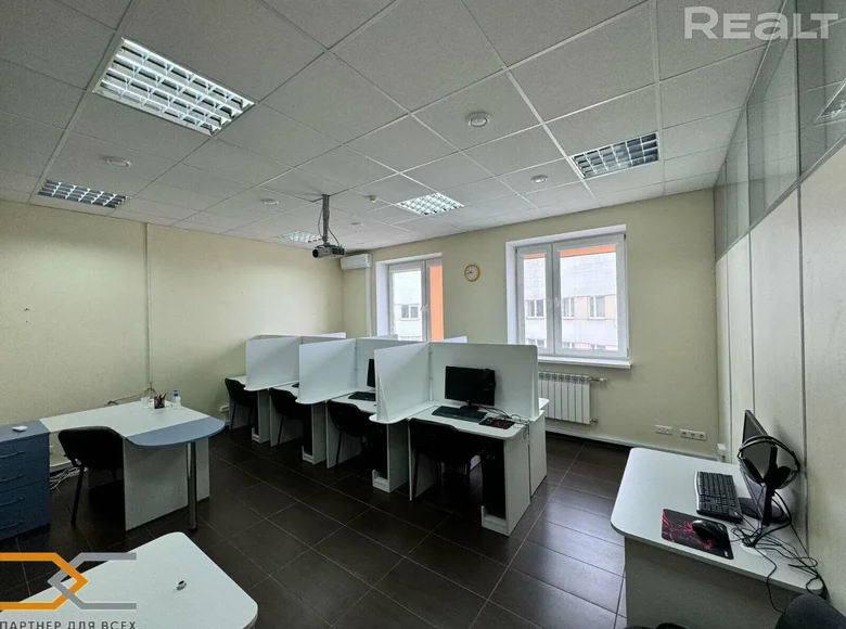 Büro 61 m² Minsk, Weißrussland