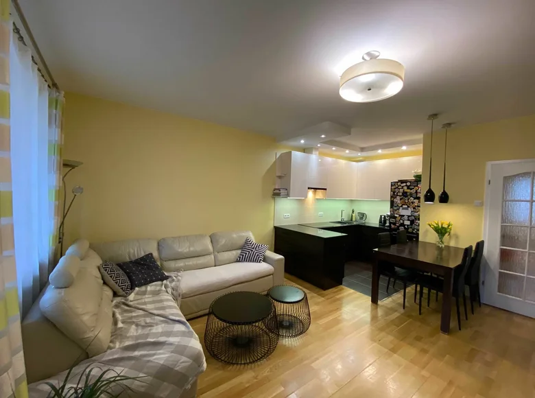 3 room apartment 67 m² in Warsaw, Poland