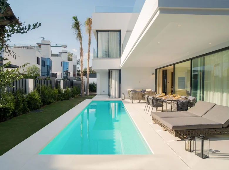 Villa de 4 dormitorios 434 m² Mijas, España