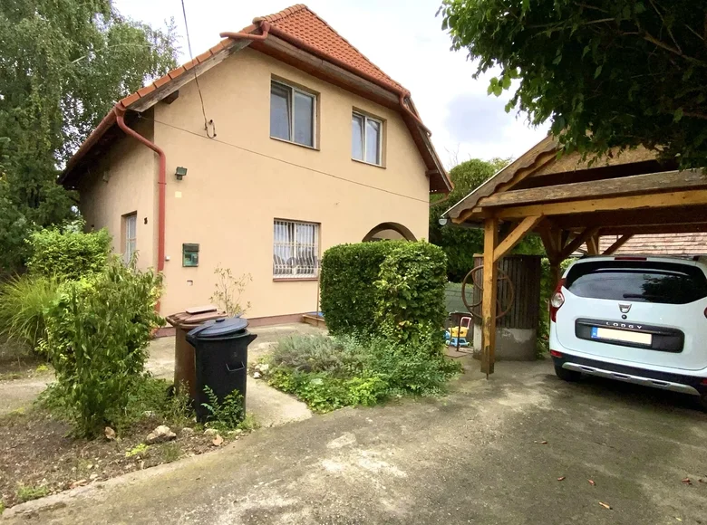 8 room house 174 m² Erd, Hungary