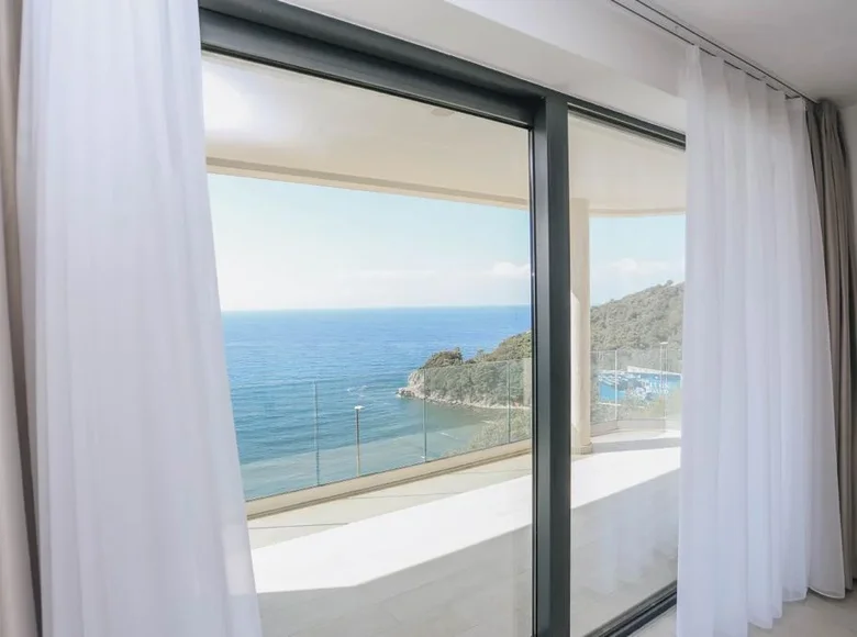 1 bedroom apartment 89 m² Budva, Montenegro