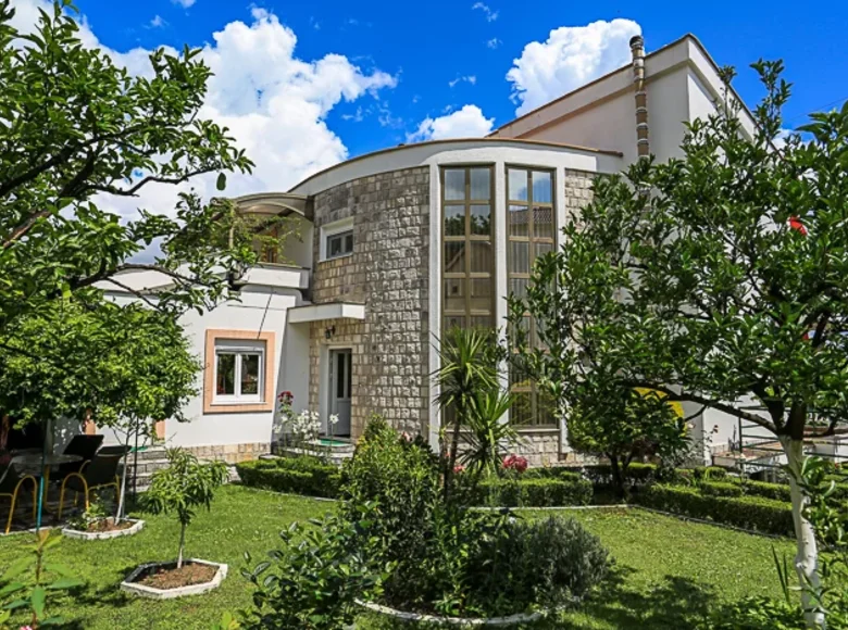 Haus 4 Schlafzimmer 159 m² Bijela, Montenegro