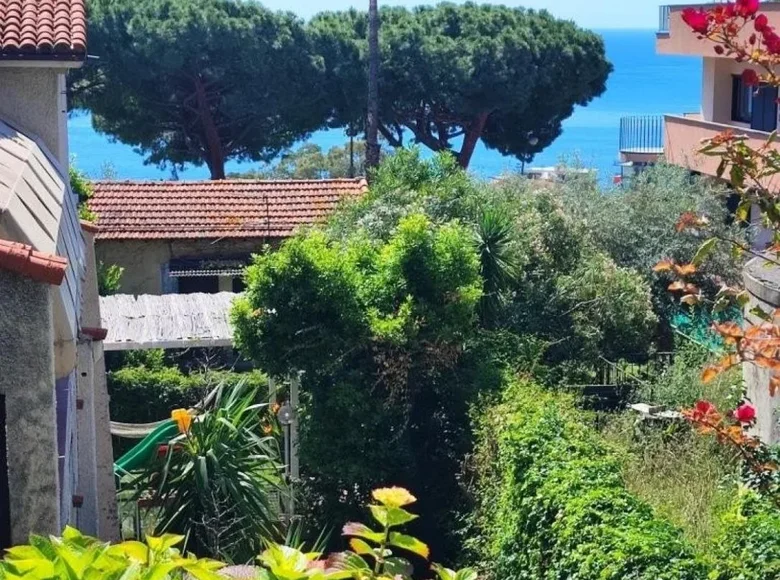Wohnung 2 Schlafzimmer 90 m² Ligurien, Italien