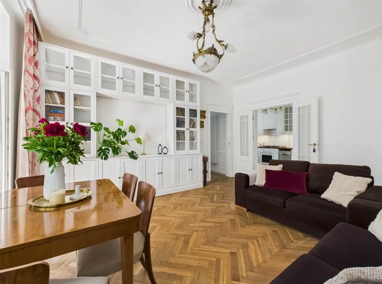 Mieszkanie 2 pokoi 64 m² Warszawa, Polska