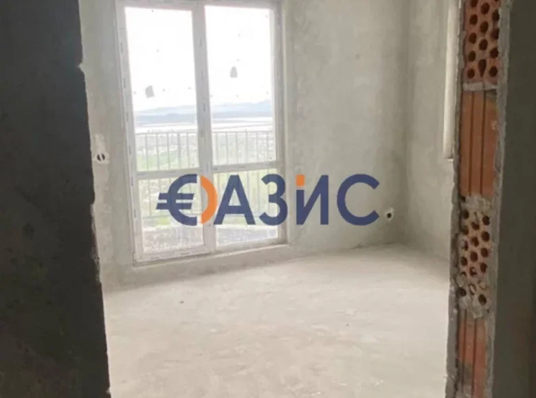 Mieszkanie 2 pokoi 57 m² Burgas, Bułgaria