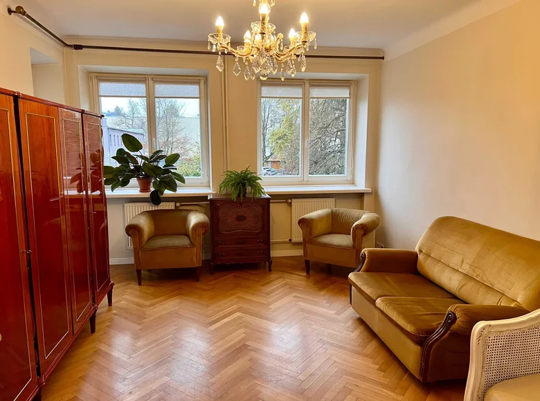 Apartamento 2 habitaciones 68 m² en Varsovia, Polonia