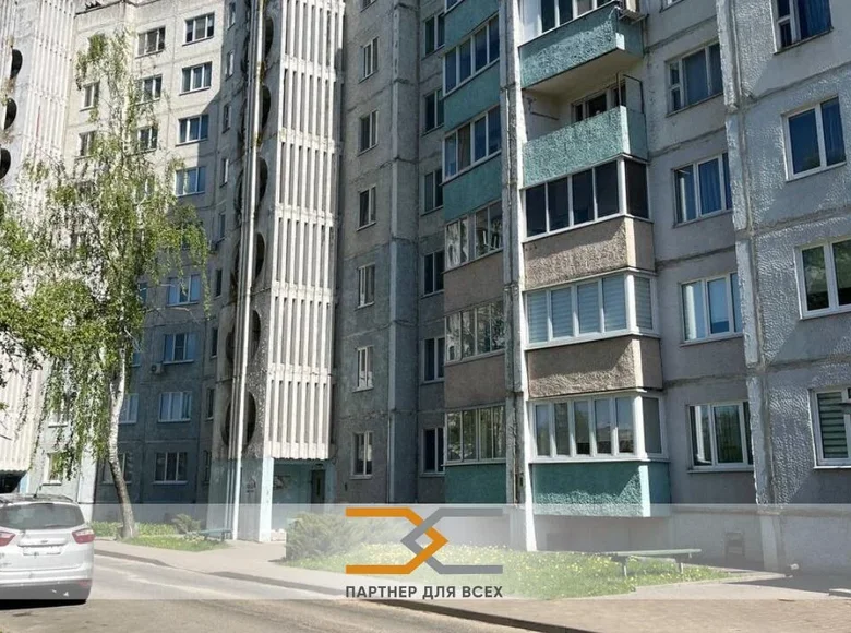Mieszkanie 4 pokoi 77 m² Słuck, Białoruś
