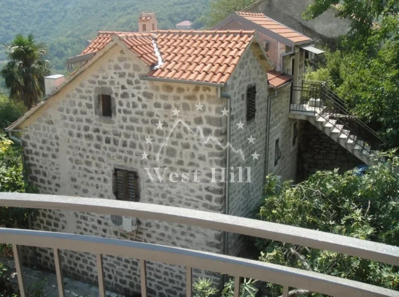 Casa 125 m² Morinj, Montenegro