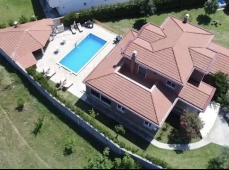 4-Schlafzimmer-Villa 3 302 m² Montenegro, Montenegro
