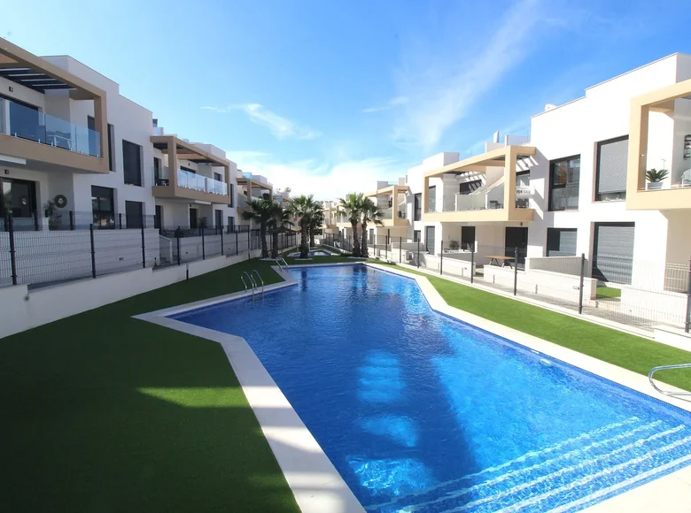 Penthouse 3 pokoi 69 m² Orihuela, Hiszpania