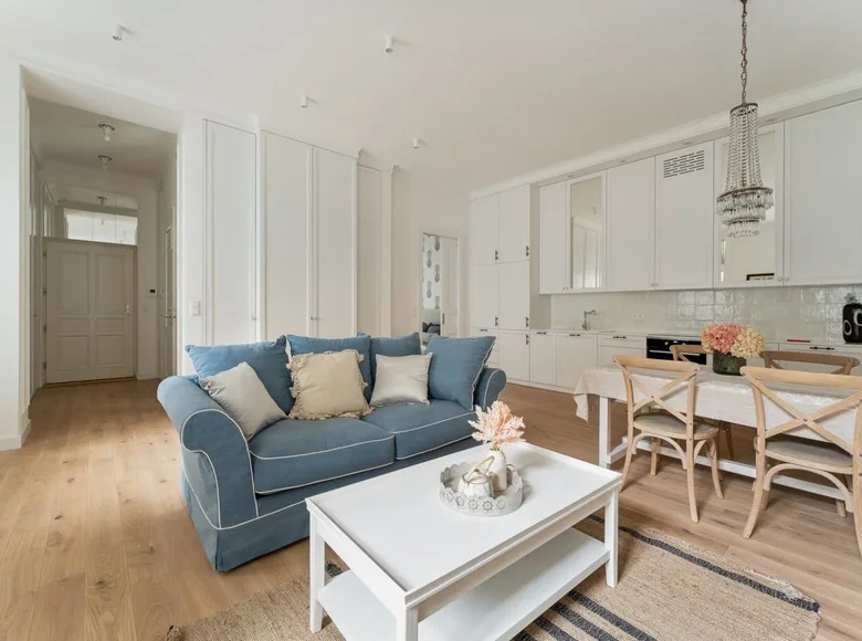 2 room apartment 56 m² in Warsaw, Poland